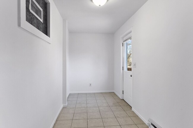 Foto del edificio - 420 N Oliver Ave