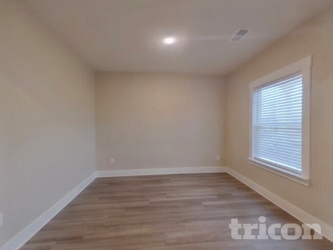 Foto del edificio - 202 Garrison Grove Dr