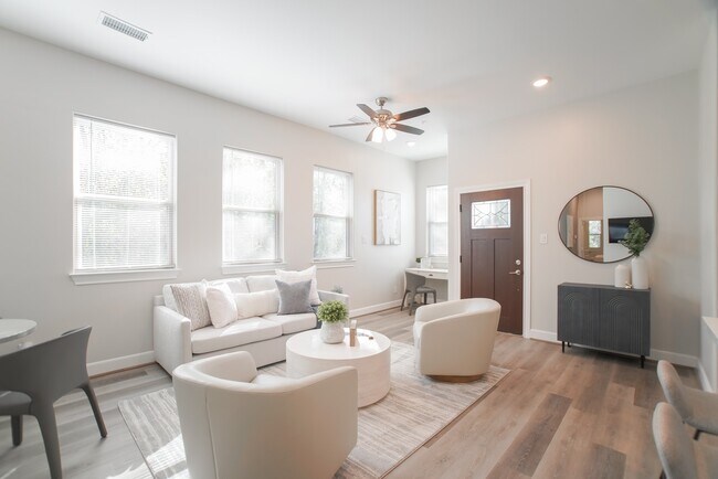 Foto del edificio - 504 Nursery Rd