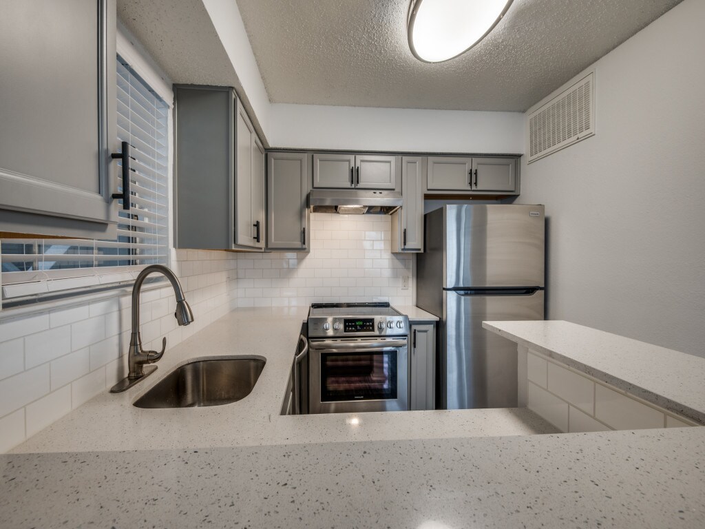 Hawke Apartment Homes Apartments in Irving, TX