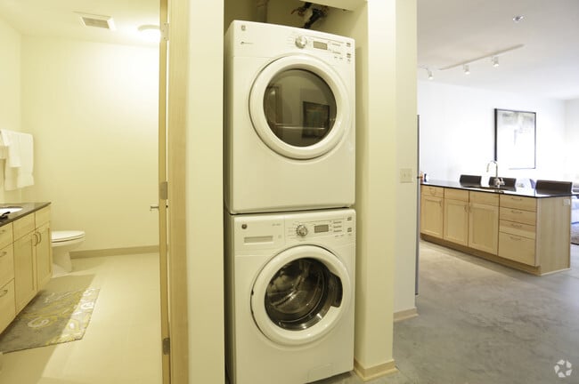 In-Unit Laundry - 7west