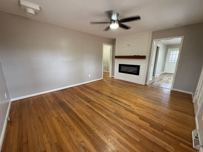 Foto del edificio - Private 3/2 Country House- $1,595