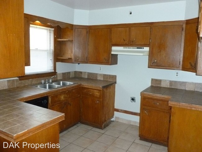 Foto del edificio - 8716 W Lancaster Ave