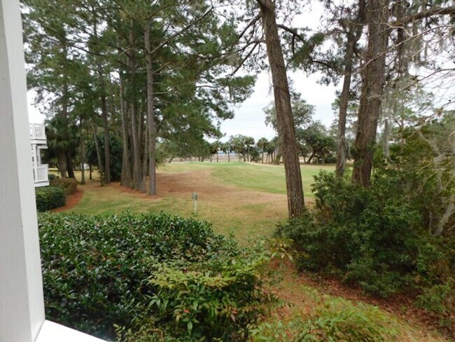 Building Photo - Golf Course View Villa at Old South