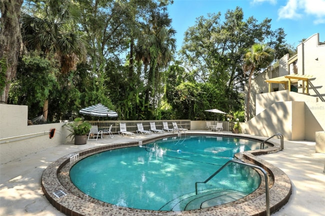 Foto del edificio - 211 Fairway Dr.