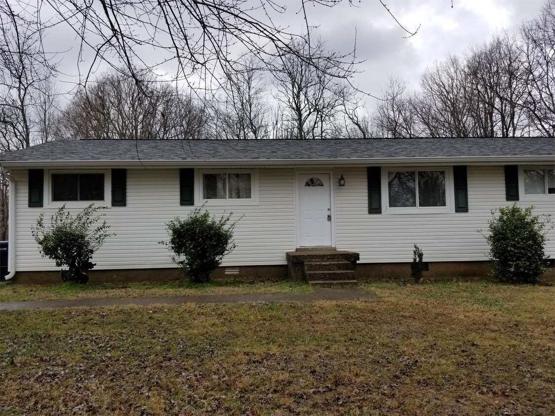 Primary Photo - 173 Flat Ridge Rd