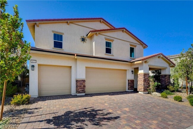 Building Photo - 1075 N Water St