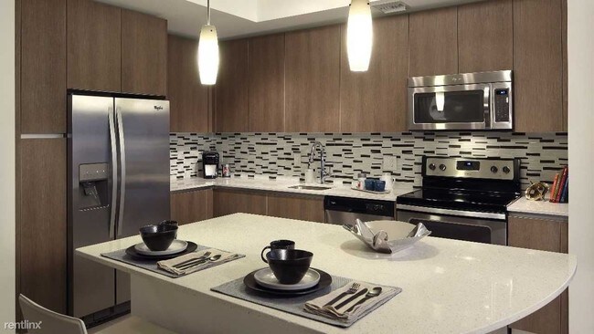 Foto del edificio - 1 br, 1 bath  - 299 SE 3rd St
