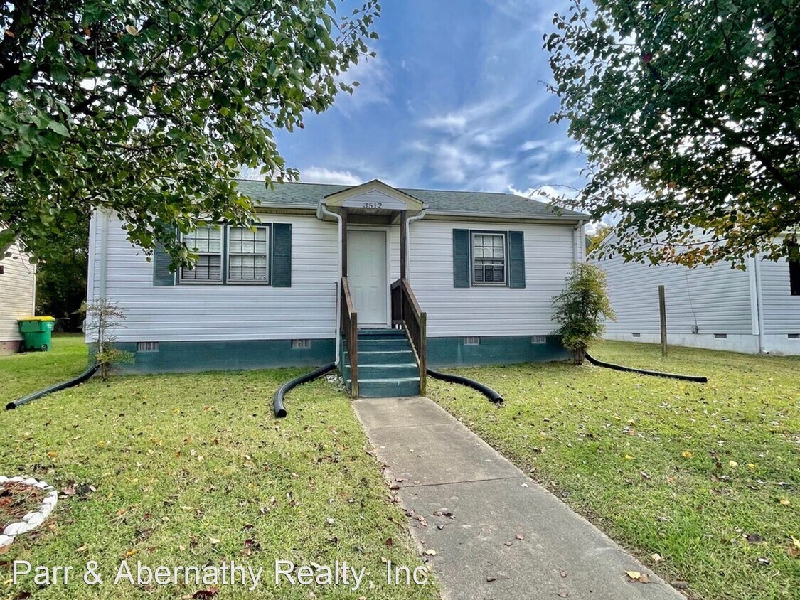 2 br, 1 bath House 3512 Boston Street House Rental in Hopewell, VA