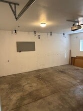 Building Photo - 140 Depot Dr