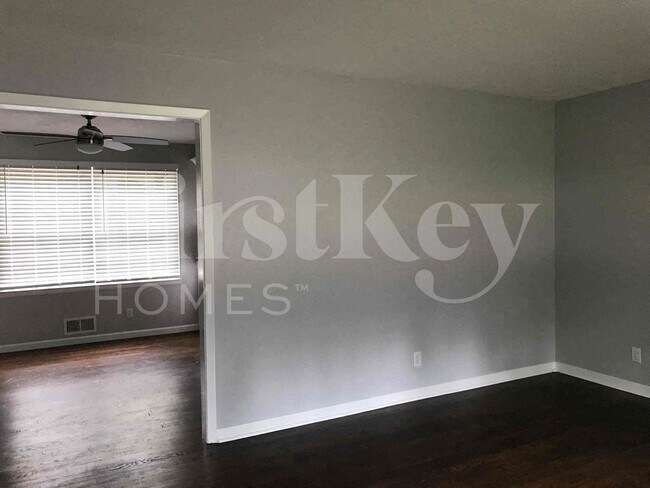 Building Photo - 8712 Marty Ln