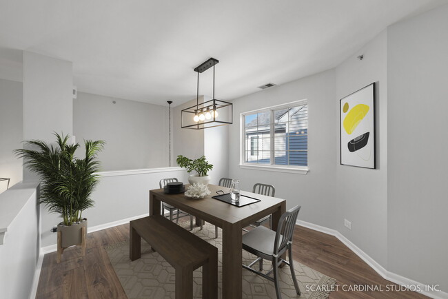 Dining area - 899 Addison Ave