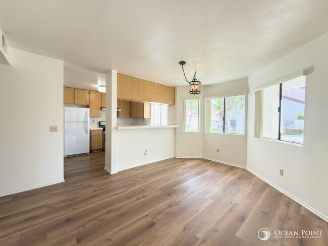Foto del edificio - Spacious 2 Bedroom Condo in Camarillo!