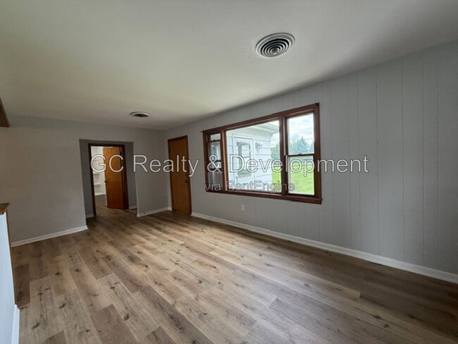 Building Photo - 33W249 Butterfield Rd