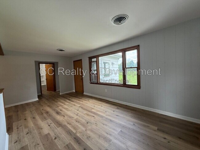 Foto del edificio - 33W249 Butterfield Rd