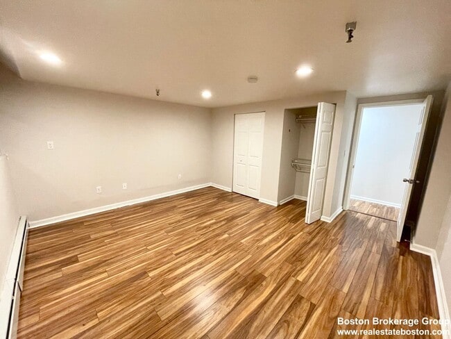 Building Photo - HOT FENWAY LISTING!!!!