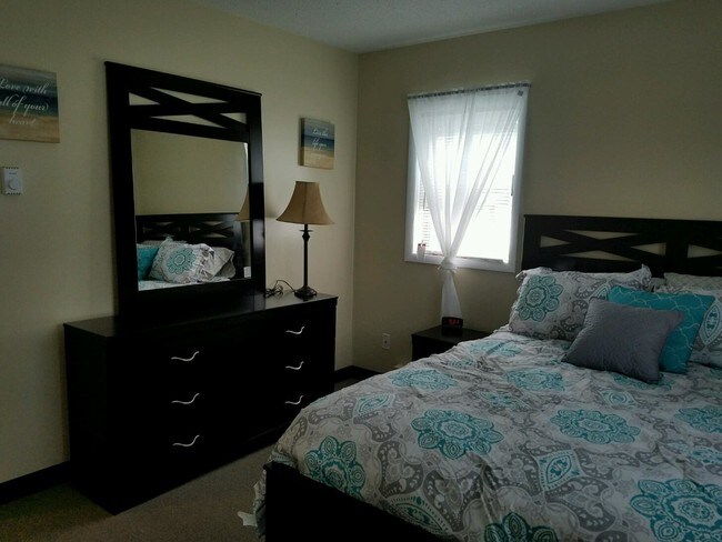 Building Photo - Ontario Village Apartments - 1229-5