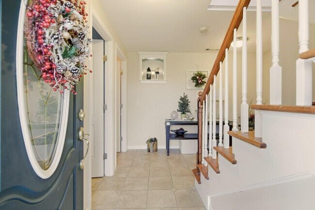 Foto del edificio - 5 Leland Point Dr