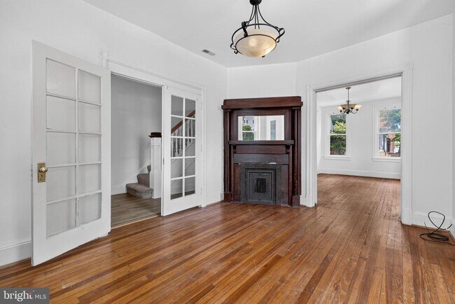Foto del edificio - 1252 E St NE