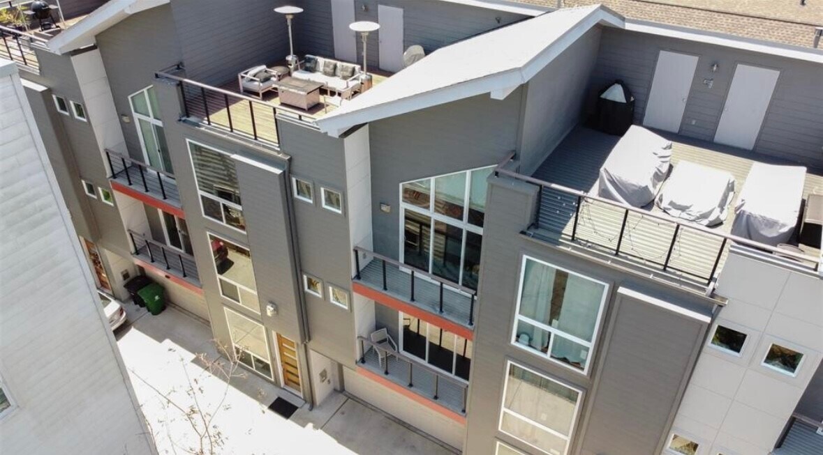 Foto principal - 5305 Darling St