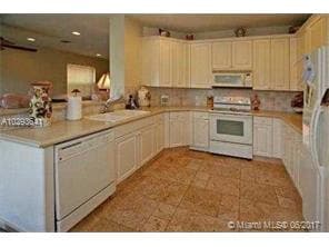 Primary Photo - 12421 SW 1st St