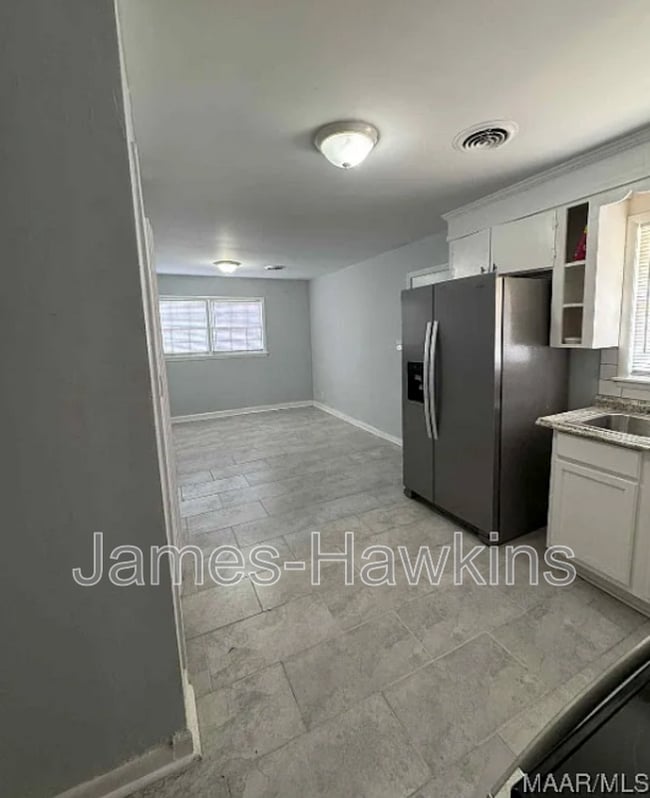 Foto del edificio - 1384 Devonshire Dr