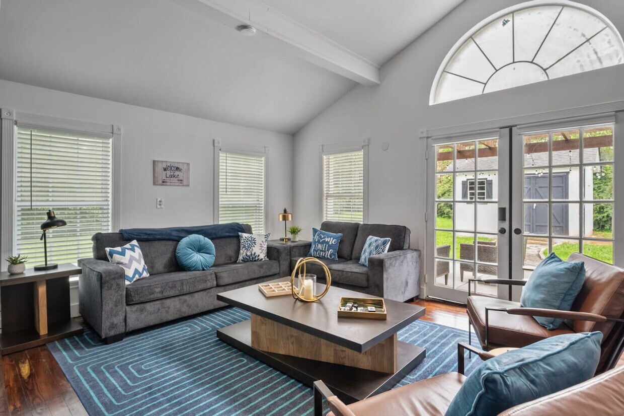 Foto principal - 4109 Brooks Baker Ave