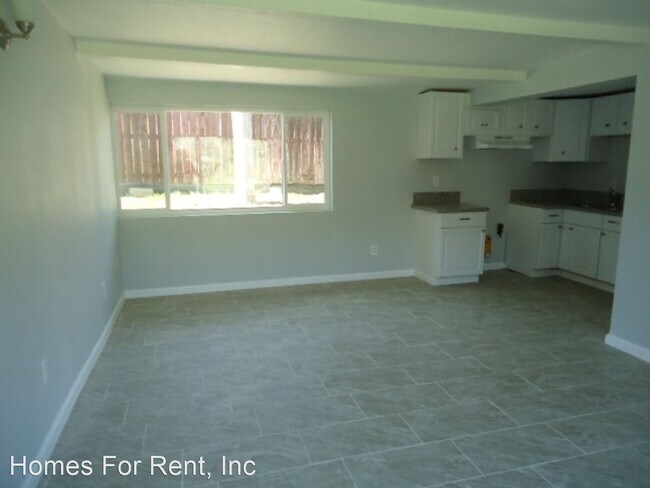 Building Photo - 3 br, 2 bath House - 35777 Highway 190
