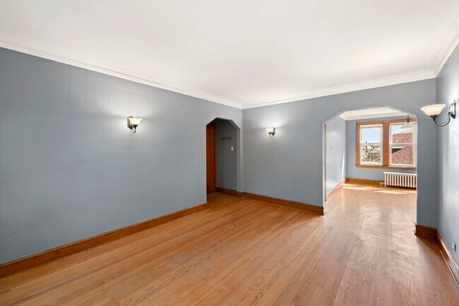 Foto del edificio - 2835 N Lockwood Ave