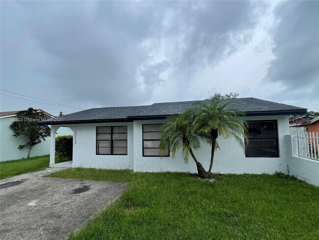 Foto del edificio - 30250 SW 162nd Ave