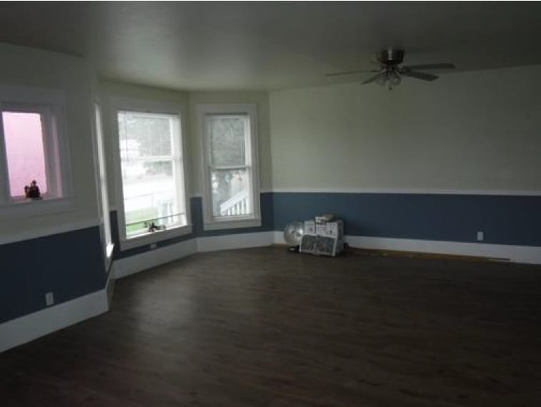 Building Photo - 657 5th St