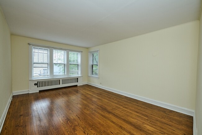 Building Photo - 1112 Grove St