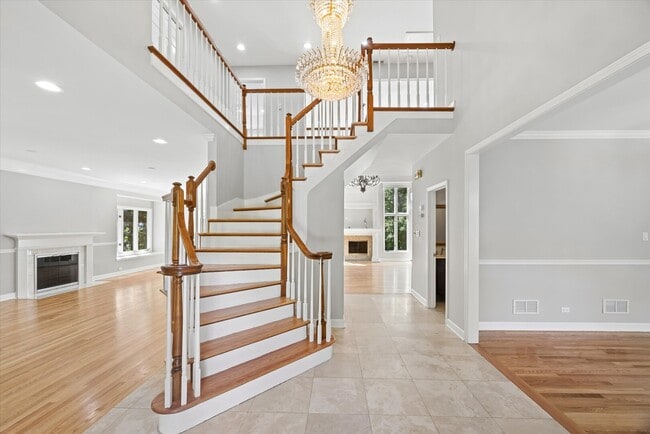 Building Photo - 9336 Falling Waters Dr W