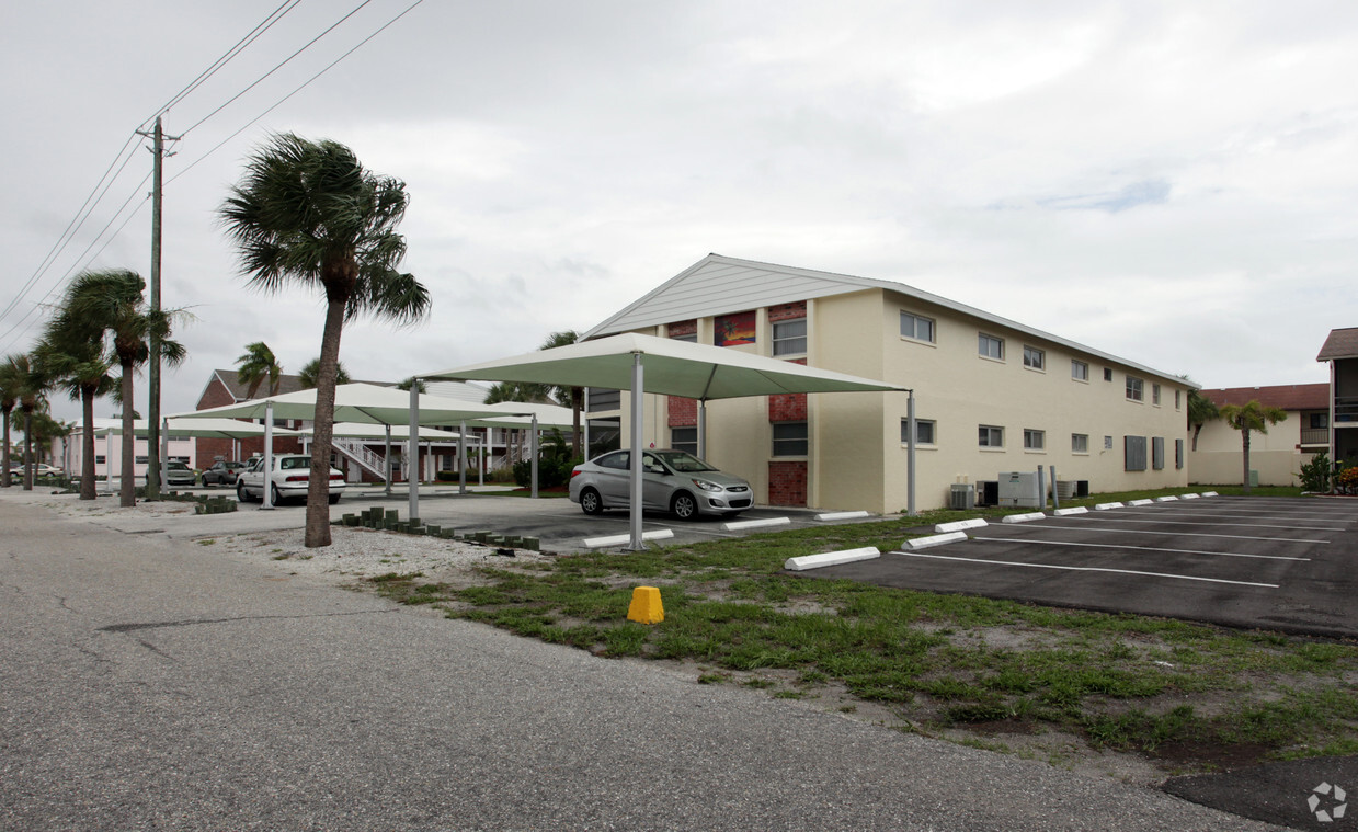 Foto del edificio - Island Palms