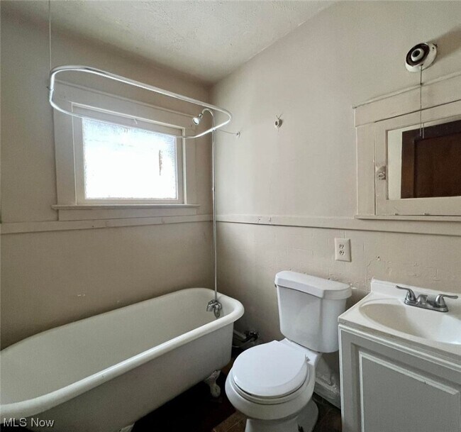 Foto del edificio - 12511 Oakfield Ave