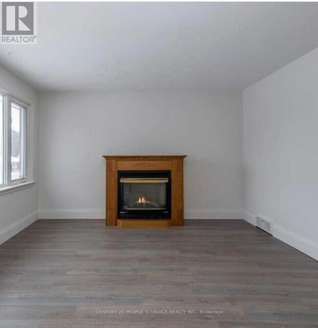 124 St, Barrie, ON L4M 1V6 House for Rent in Barrie, ON