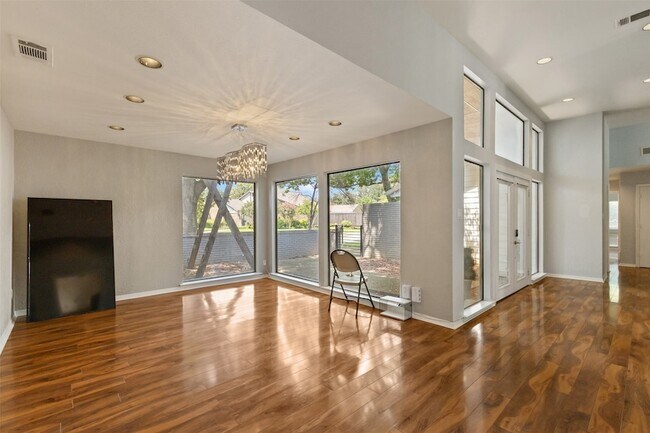Building Photo - 6530 Copper Creek Dr