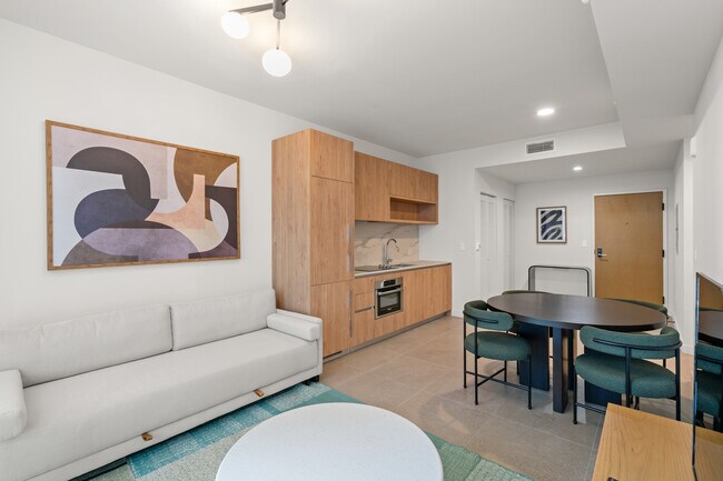 Foto del edificio - 11 NE 6th St