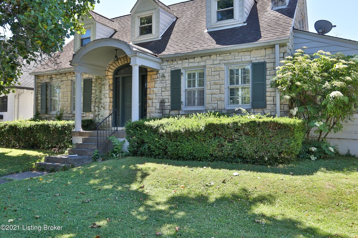 3420 Lexington Rd, Louisville, KY 40207 House Rental in Louisville