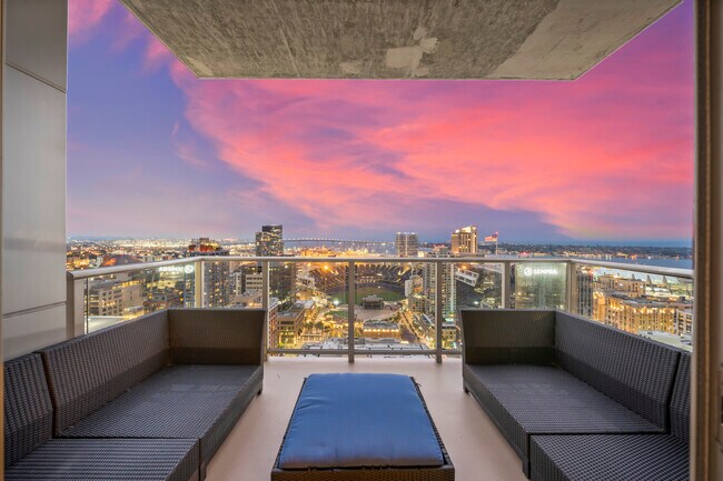 Foto del edificio - 800 The Mark Ln