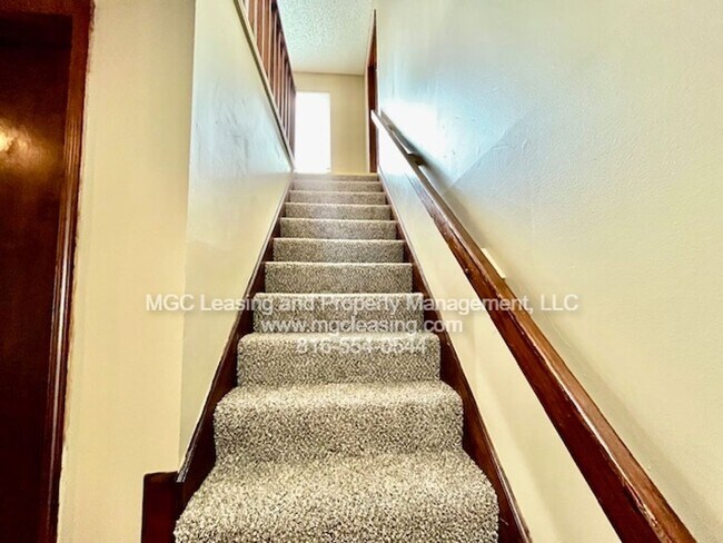 Foto del edificio - 208-210 NW Monroe St