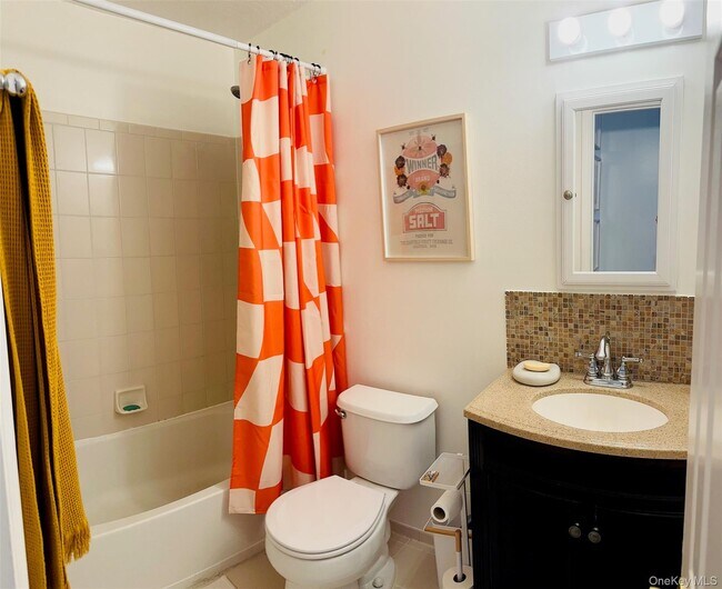 Foto del edificio - 2-44 Beach Breeze Pl