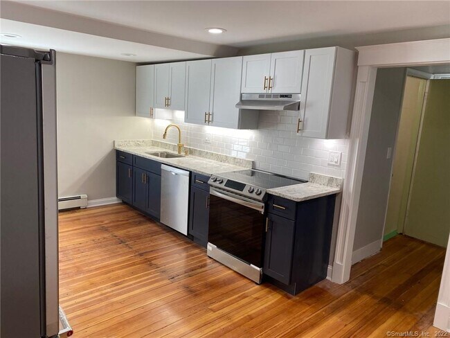 Foto del edificio - 223 Park Rd