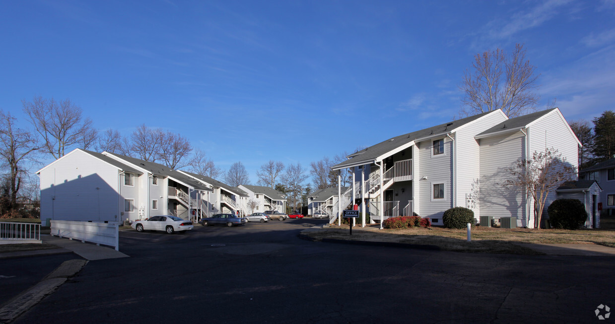 Primary Photo - Wynnfield Court Apartments