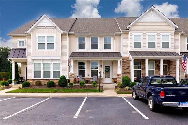 Building Photo - 8083 Rutland Village Dr