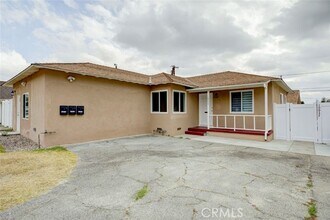 Building Photo - 10935 Nassau Ave
