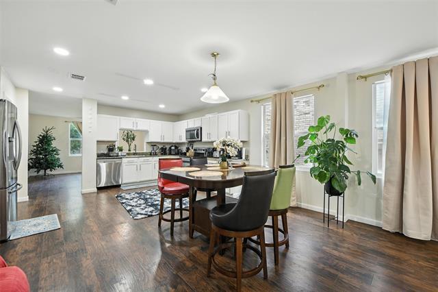 Foto del edificio - 12631 Vandelia St