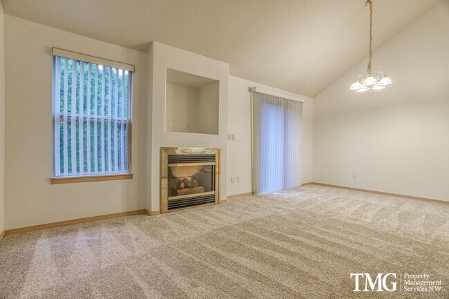 Foto del edificio - Peaceful 2-bedroom, 2 bath Townhome in thi...