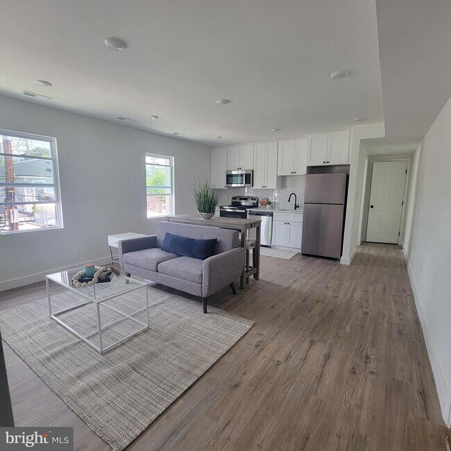 Foto del edificio - 324 61st St NE