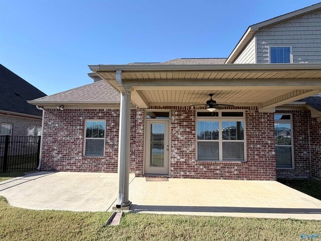 Building Photo - 7419 Flint Xing Cir SE